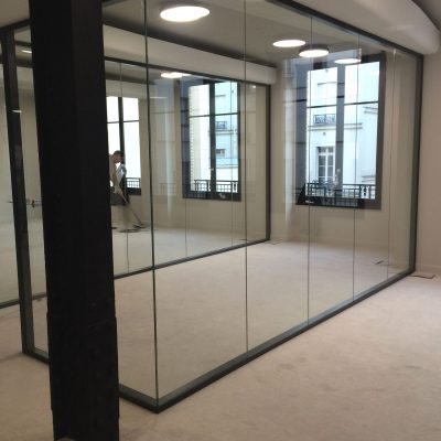 Cloisons de bureaux vitrées bord à bord